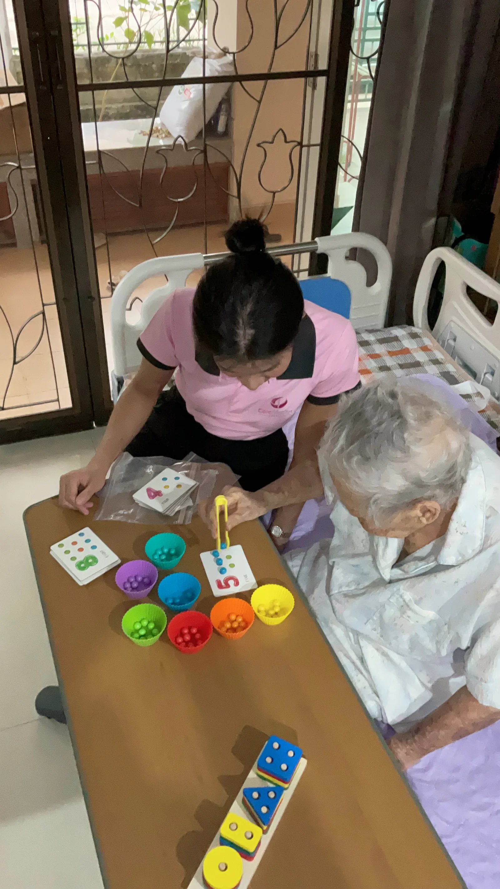 กิจกรรมฟื้นฟูสมองผู้สูงอายุ